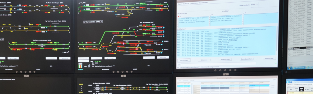 Bildschirme im Stellwerk