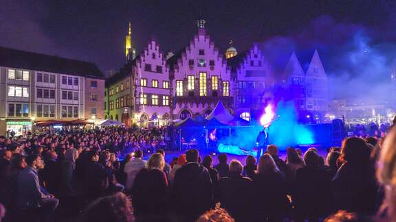 Nacht der Museen 2023 Akrobatik auf dem Römerberg
